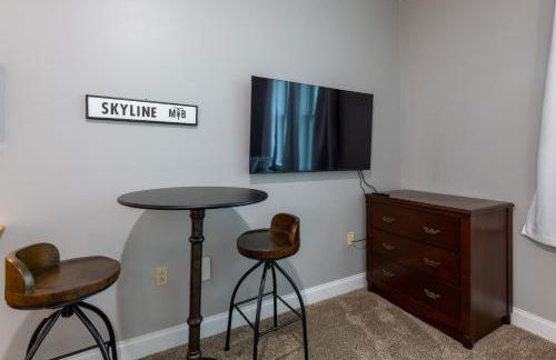 Snowshoe Village Ski-in - Ski-out Condo w Hot Tub - Foto 25