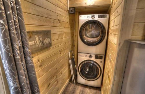 Luxury Cabin Sleeps 8 with creekside fire pit near Helen GA - Foto 29