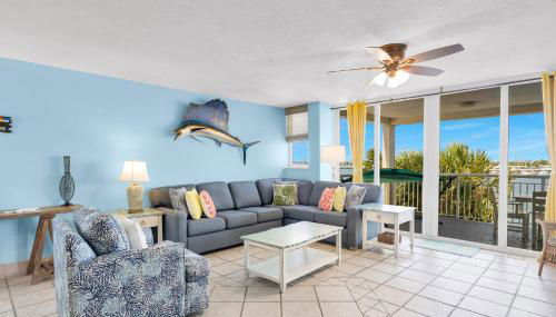 Andros - Spacious 2x2 Waterfront Condo - Photo 2