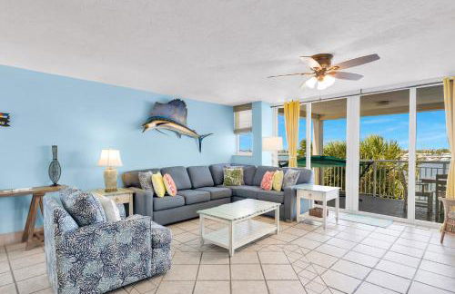 Andros - Spacious 2x2 Waterfront Condo - Photo 2