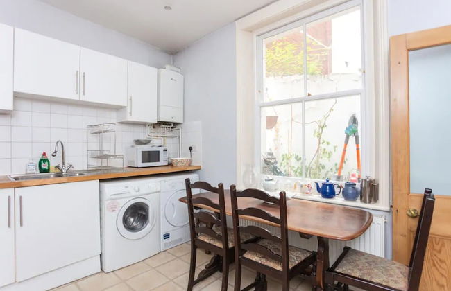 Cosy 2 Bedroom Apartment in Central London With Garden - Foto 9