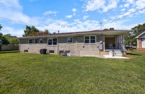 Newly Renovated 5BR 2 Living Rooms Sleeps 10 - Foto 31