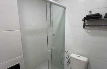 Apartamento Novo, Confortável, Lazer e Estacionamento, Rápido acesso aos pontos turísticos - Foto 40