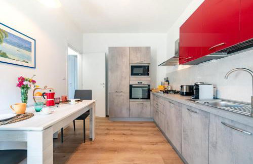 Chic Parma Flat Near City Center - Foto 12