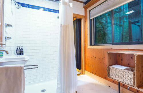 Treetop Hideaway, Sleeps 2 - Foto 51