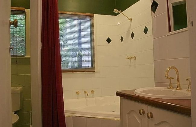 Tudor Cottages Mt Dandenong - Foto 18