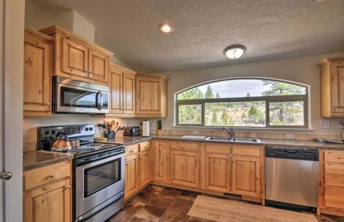 Secluded Boulder House - Next to National Forests! - Foto 9