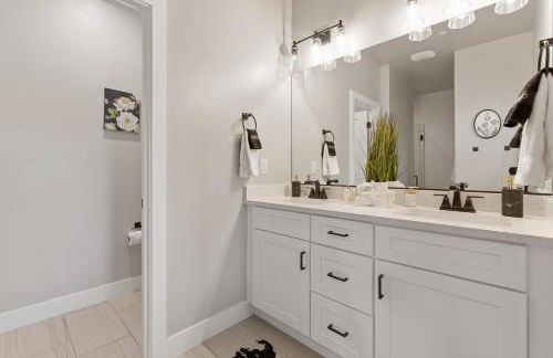 Zion Village Resort 2053 Brand New Home!! Private Pool, Hot Tub, and 35mins from Zion National Park - Foto 27