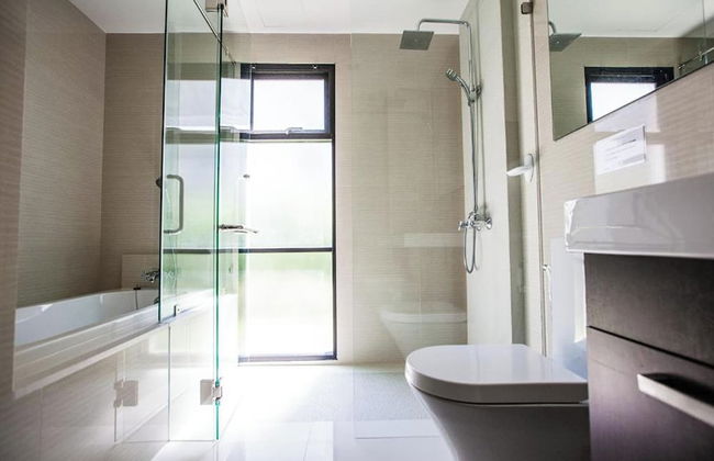 The Title Beach Front - Photo 55