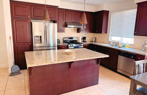 Cozy Charm Newark Retreat with Free Wifi and AC - Foto 7