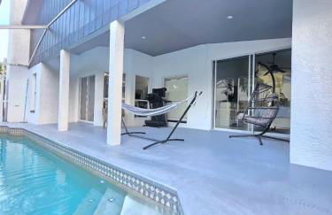 Pool house Best location in Wesley Chapel - Photo 19