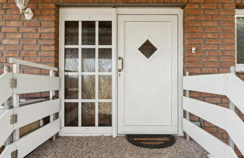 2 Bedroom Stunning Apartment In Rehburg-Loccum - Photo 10