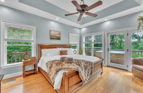 The Retreat at Wildwood - Hot Tub Theater & Deck - Foto 18