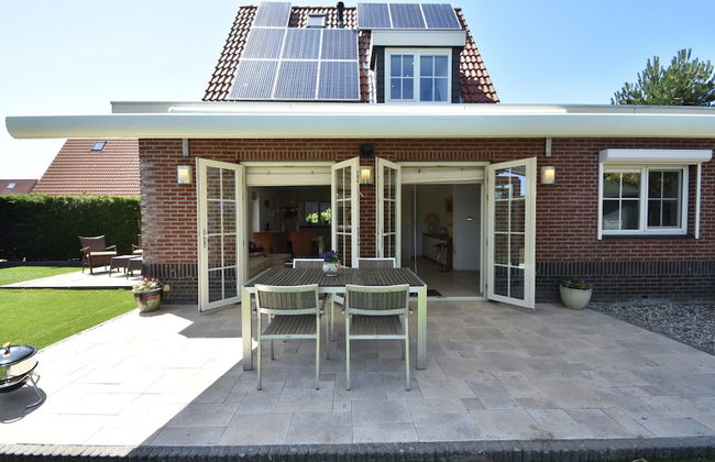 Enticing Holiday Home in Oude With Garden - Foto 18