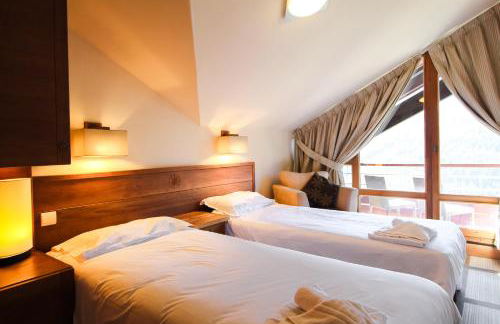 Exceptional 3 bed Penthouse with fireplace and stunning views - Foto 64