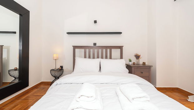 Modern Apartment in Thiseio with Balcony - Foto 5, Habitación