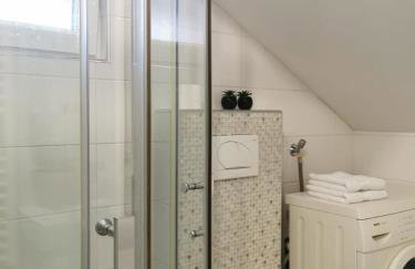 Kay Apartment Self Check-in - Photo 8