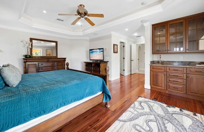 Villa Del Mar 5 Bedroom Home by RedAwning - Photo 4