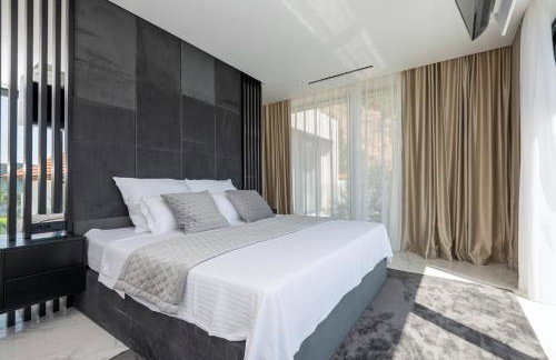 Luxury Lake-View Villa Karmen with Heated Pool, Private Spa & Sunset Terrace - Foto 22