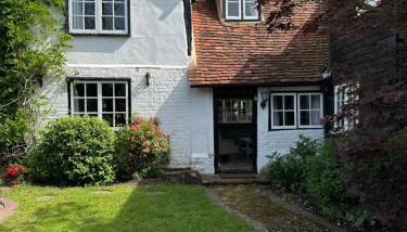 Gorgeous Cottage in Skirmett with Parking - Foto 2