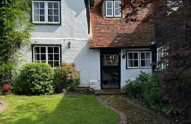 Gorgeous Cottage in Skirmett with Parking - Foto 2
