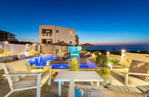 Talos Luxury Suites - Photo 2