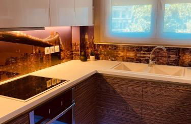 Luxurious & cozy down town home 82’ - Foto 37