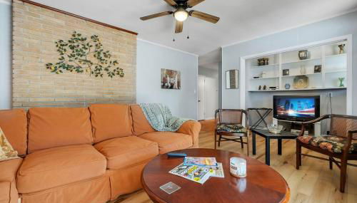 Spacious Stay Steps from FAMU Ideal for Groups - Foto 3