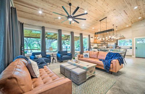 Stunning Blanco Home with Direct River Access! - Foto 1