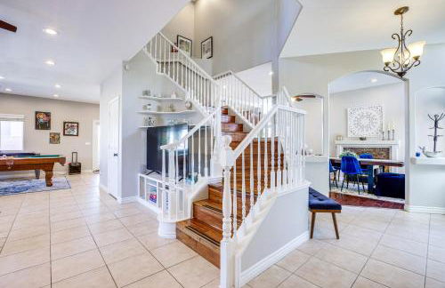 Large Las Vegas Home with Pool, Hot Tub and Game Room - Foto 14