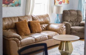 Bo360 White House with Fenced Yard - Foto 9