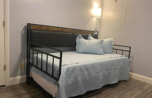 Caseville Splash & Sand Pool House - Photo 6