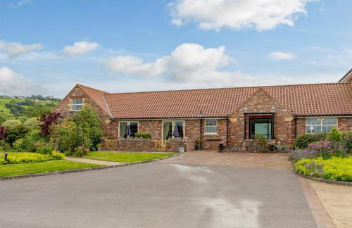 The Stables - Photo 2