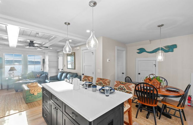 Lady of The Lake - Photo 73