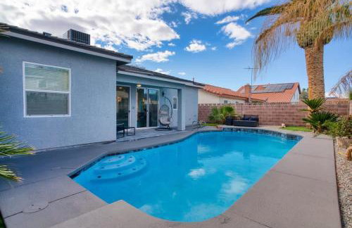 VEGAS OASIS CLOSE 2 STRIP! Private Hot tub & Heated Pool - Foto 9
