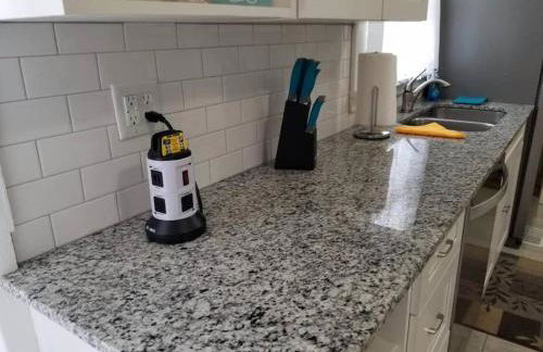 CHERRY STREET LUXURY- SHOPPING-DINING-BY DOWNTOWN AND HOSPITALs - Foto 22