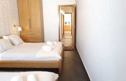 Moradia Familiar Piscina 5min Praia by HOST-POINT - Foto 20