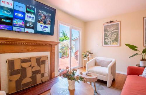 Walk to Beach • La Jolla Home + Free Parking - Foto 4