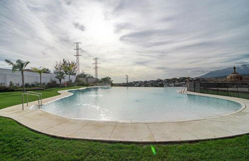 PA18- Stunning flat gym indoor and outdoor pool - Photo 49