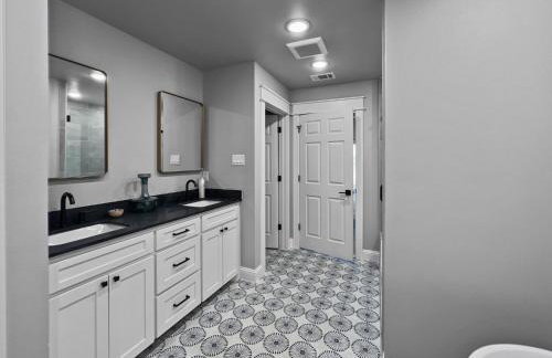 Lakefront Retreat with Sandy Beach! - Foto 10