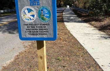 Soundside, canalfront Outer Banks house near ocean - Foto 40