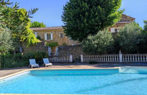 Mas avec piscine à 20 minutes du Pont du Gard - Foto 1