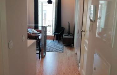 Augusta 229-5E-City Center Apt- Balcony & Elevator - Photo 9