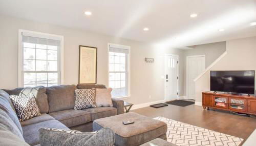 Newly Renovated Modern Pond Access - Foto 3