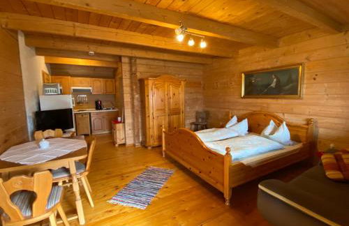 Berg-Panorama-Ferienwohnungen Gut-Lichtenau - Foto 18