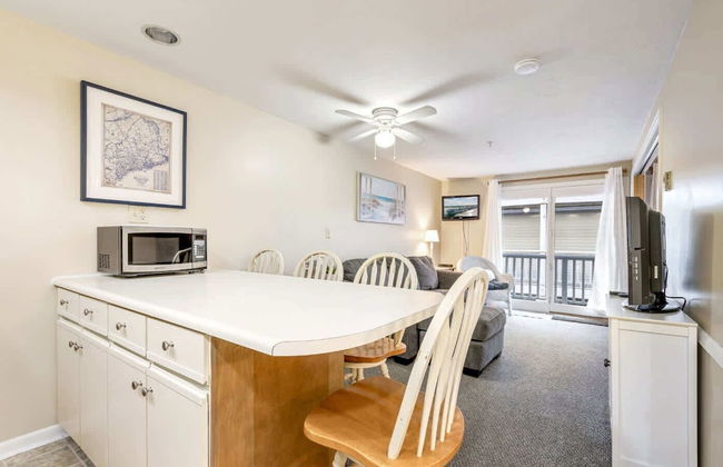 All is Wells Incredible Location! Walk to Beach - Photo 25