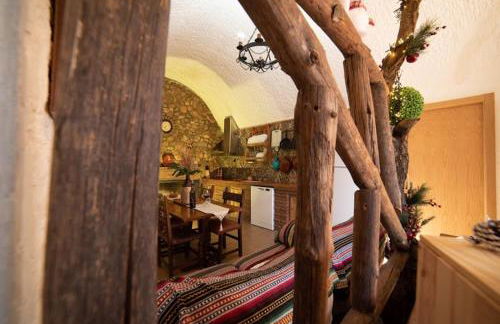 Cueva El Cortijo Gachas - Photo 41