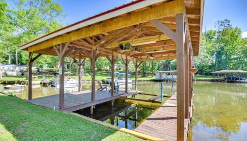 Private Dock Pet-Friendly Home on Lake Sinclair - Foto 1
