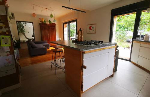 Maison familiale avec jardin - Photo 4