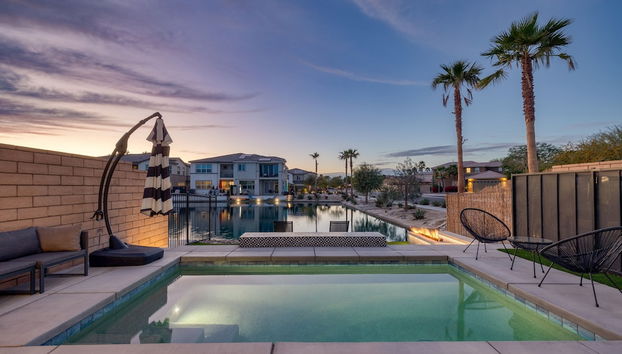 Lago Luxe by Avantstay Lakefront Private Pool Great for Festival Season - Foto 3, Habitación